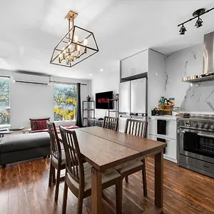https://amazing-fully-renovated-apartment-on-queen-st.hotelstorontoontario.org